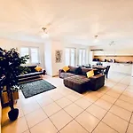 Convenient 2 Bedroom Flat Near Luxembourg Gare