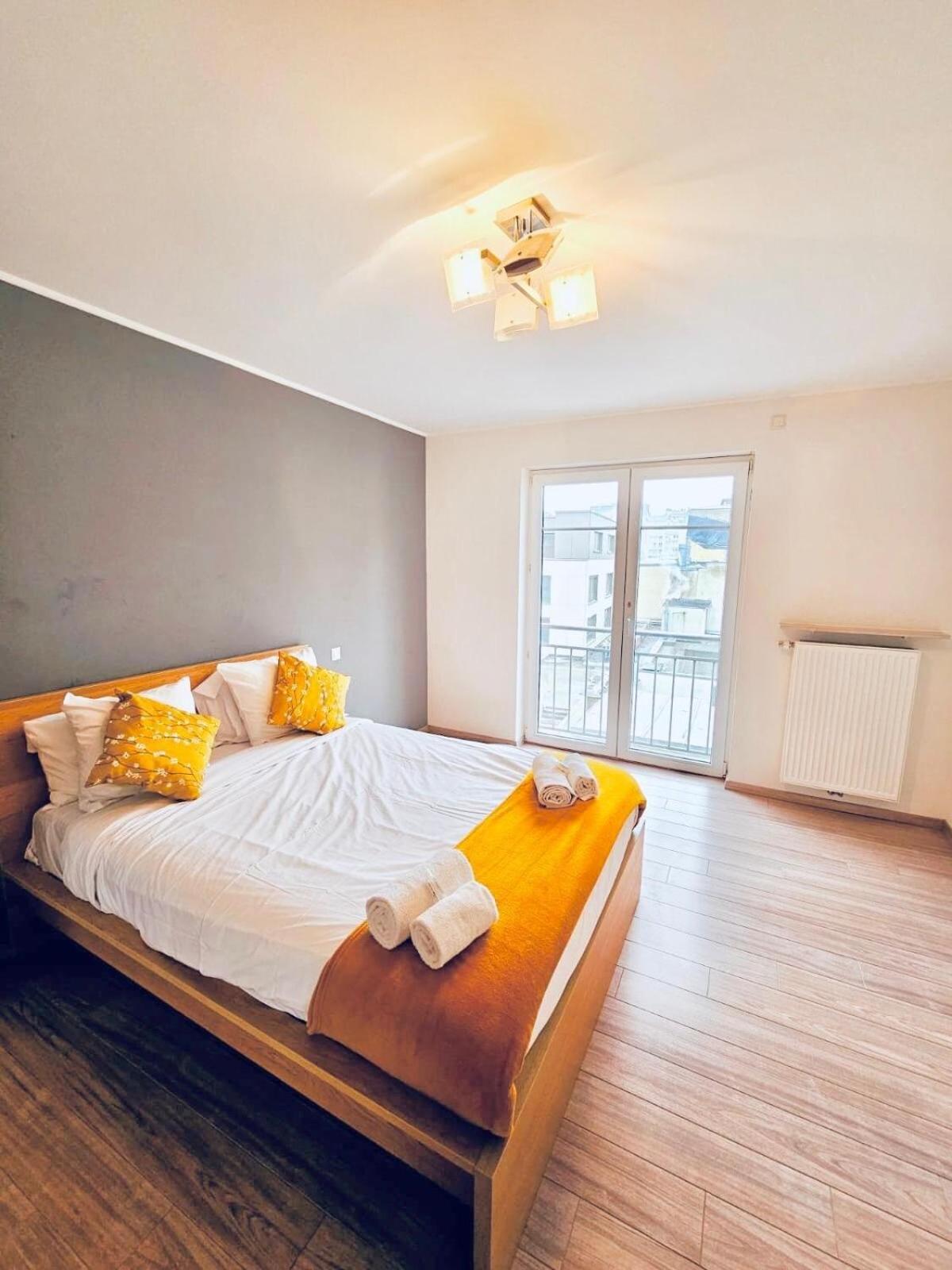 Convenient 2 Bedroom Flat Near Gare Apartment Luxemburg